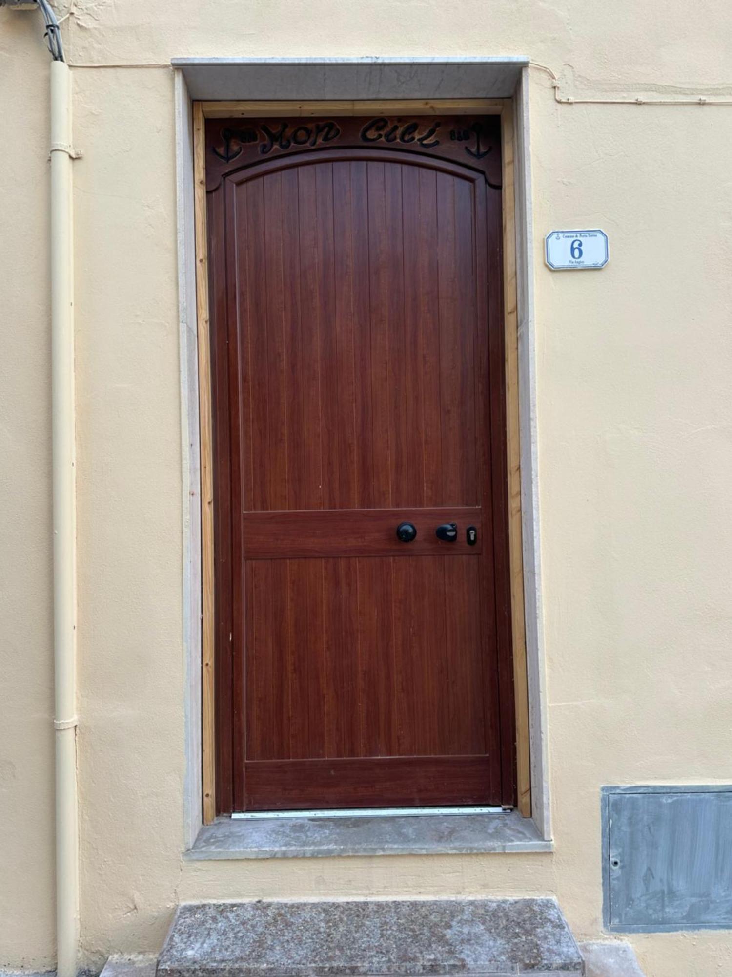 Moncici House Hotel Porto Torres Exterior photo